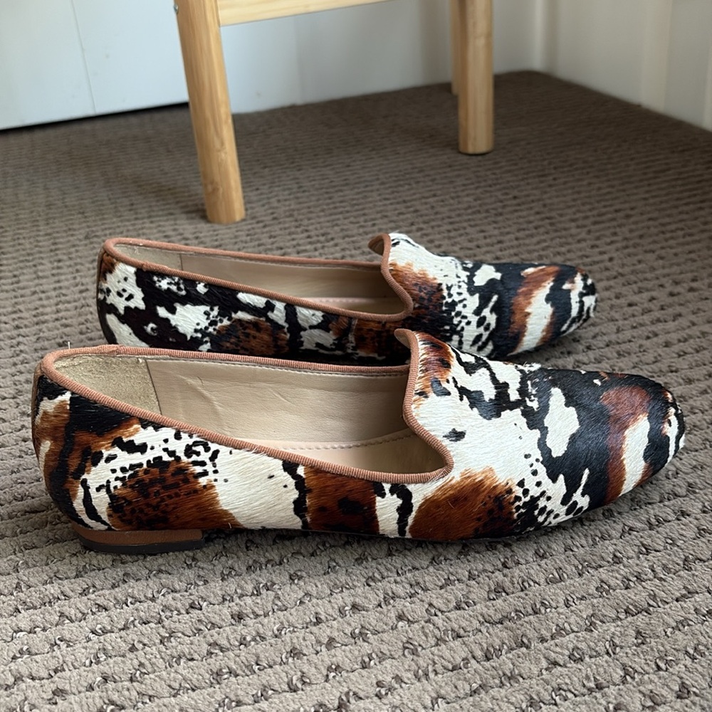 Elegant Animal Print Loafers